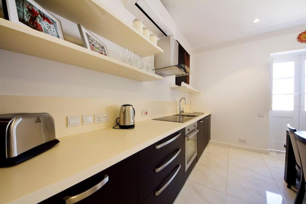Ag3 - Large, Bright And Stylish Apartment Valletta Ngoại thất bức ảnh